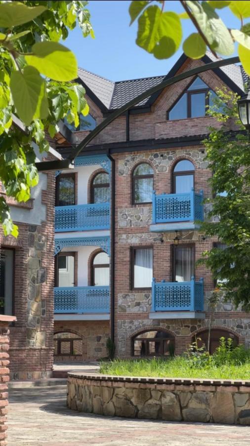 Chateau Orberi Hotel Iqaltʼo Bagian luar foto