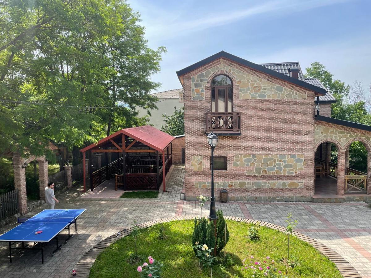 Chateau Orberi Hotel Iqaltʼo Bagian luar foto